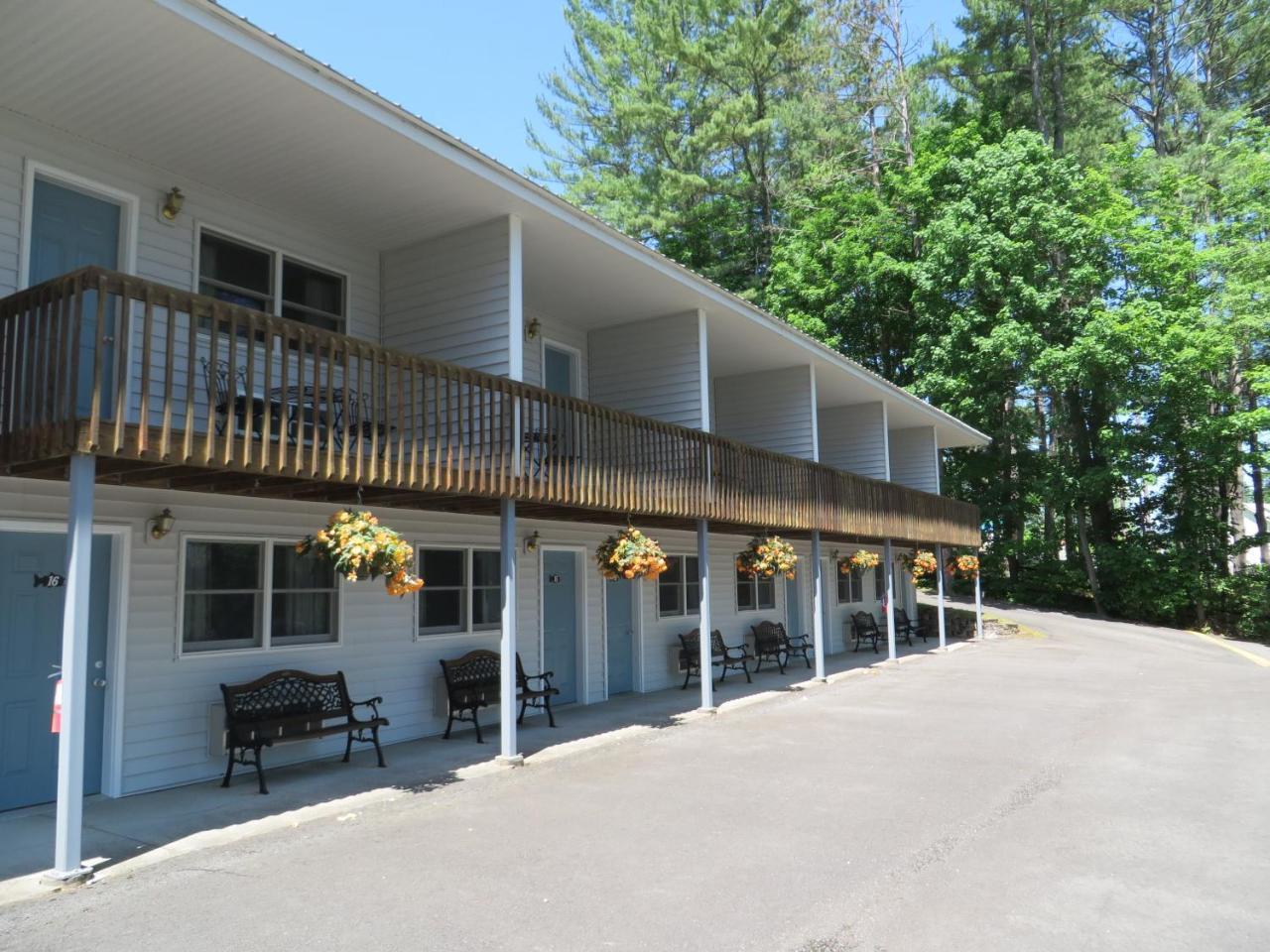 Bayside Inn & Marina Cooperstown Exterior foto